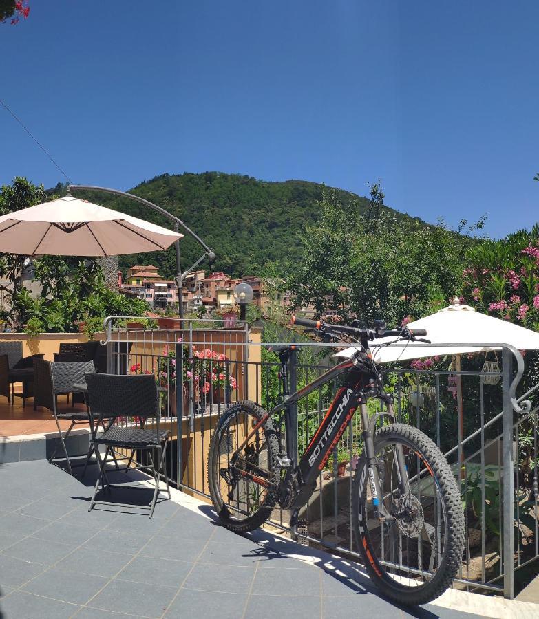 Pietra Di Mare Hotel Biassa ภายนอก รูปภาพ