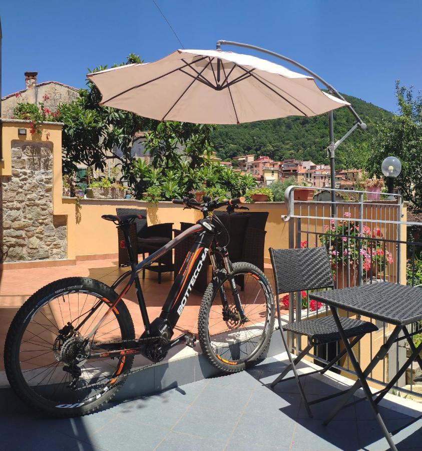 Pietra Di Mare Hotel Biassa ภายนอก รูปภาพ
